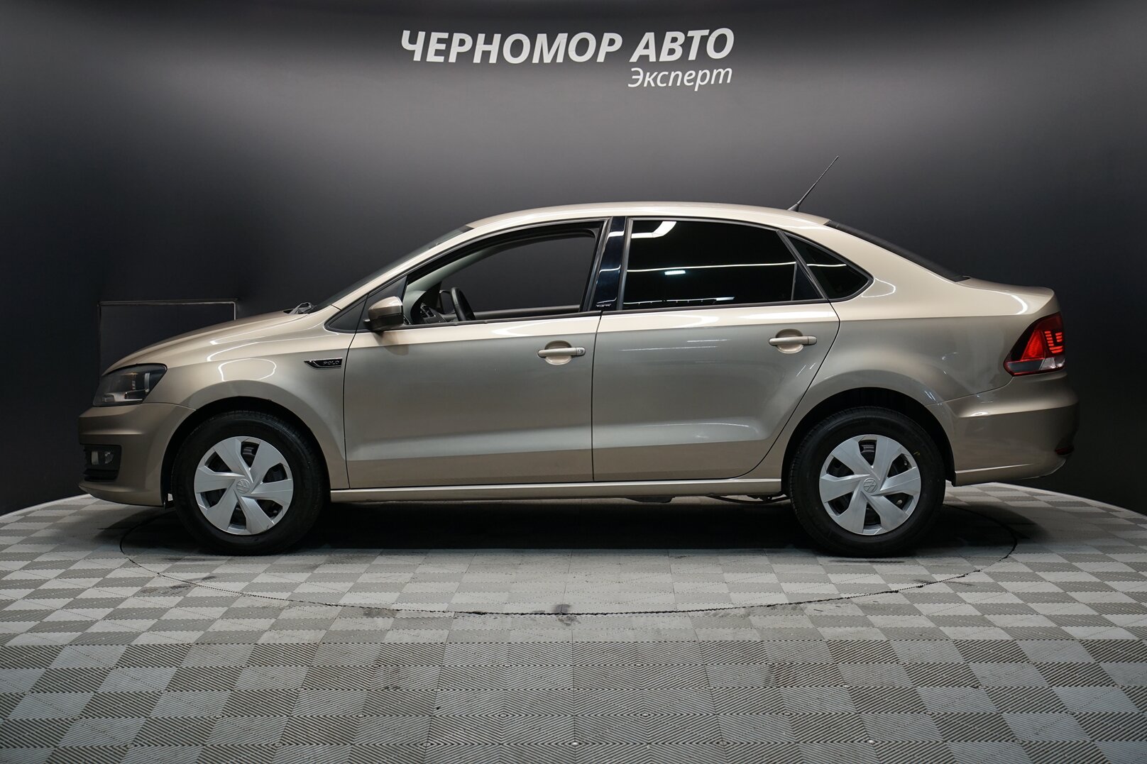 Volkswagen-Polo, V Рестайлинг 2016 Автоматическая